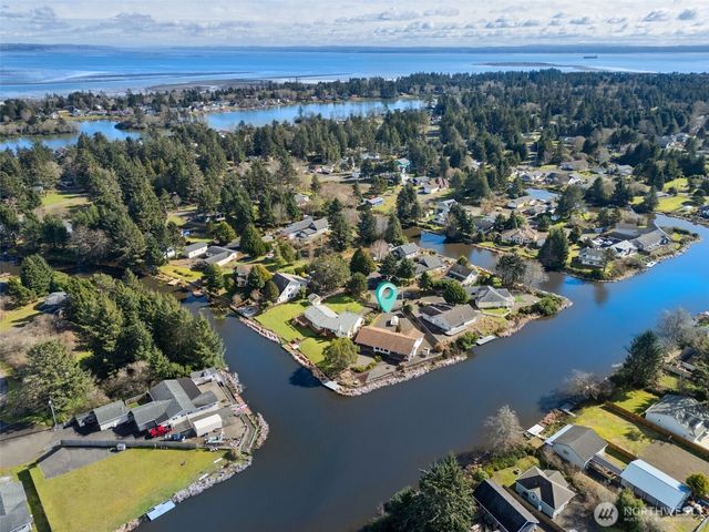 643 Quinault Avenue SE, Ocean Shores, WA 98569