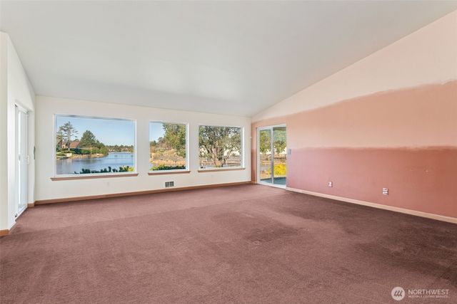 643 Quinault Avenue SE, Ocean Shores, WA 98569