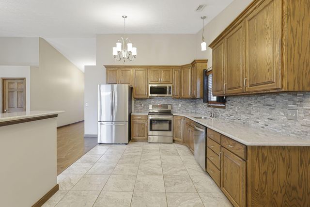 66 Bazler Lane, South Bloomfield, OH 43103
