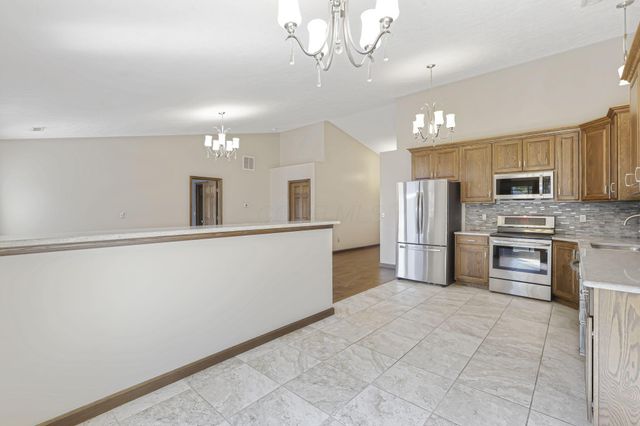 66 Bazler Lane, South Bloomfield, OH 43103