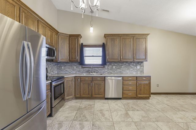 66 Bazler Lane, South Bloomfield, OH 43103