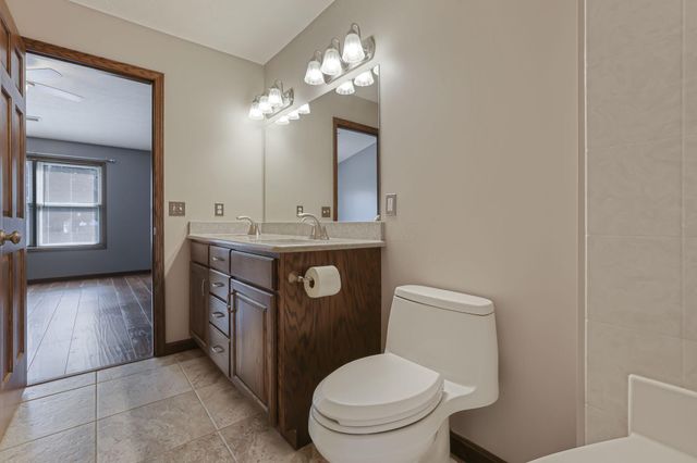66 Bazler Lane, South Bloomfield, OH 43103