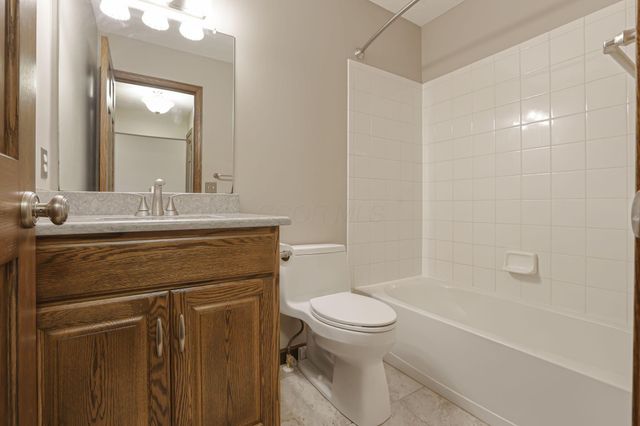 66 Bazler Lane, South Bloomfield, OH 43103