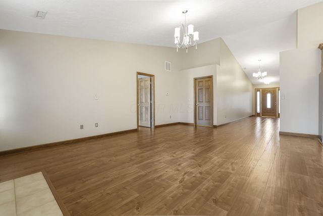 66 Bazler Lane, South Bloomfield, OH 43103