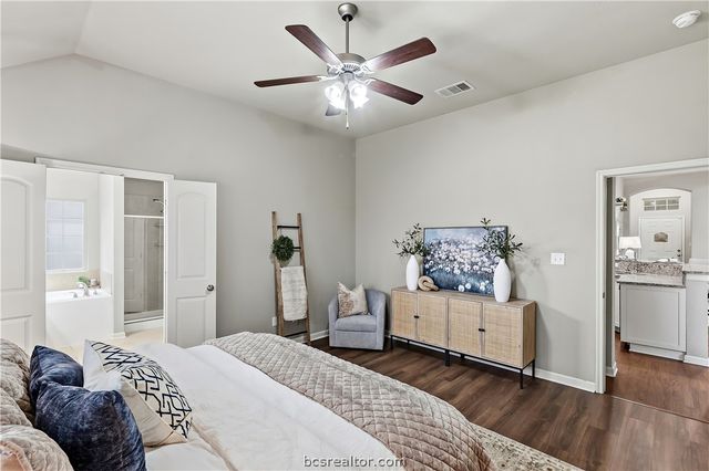 3047 Positano Loop, Bryan, TX 77808