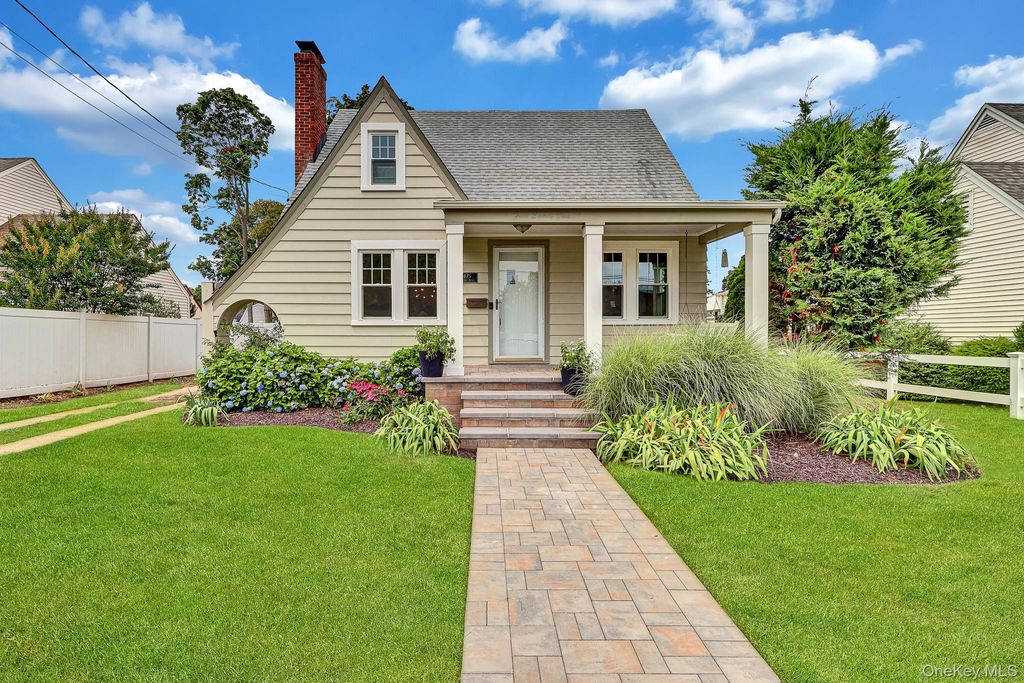 475 Ashland Avenue, North Baldwin, NY 11510