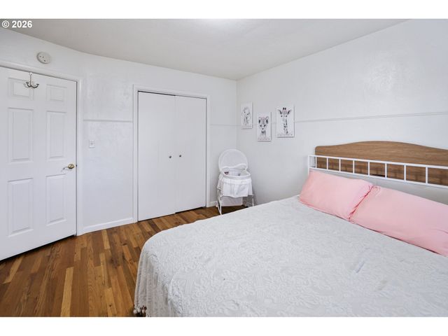 1530 Nw JEFFERSON St, Roseburg, OR 97471