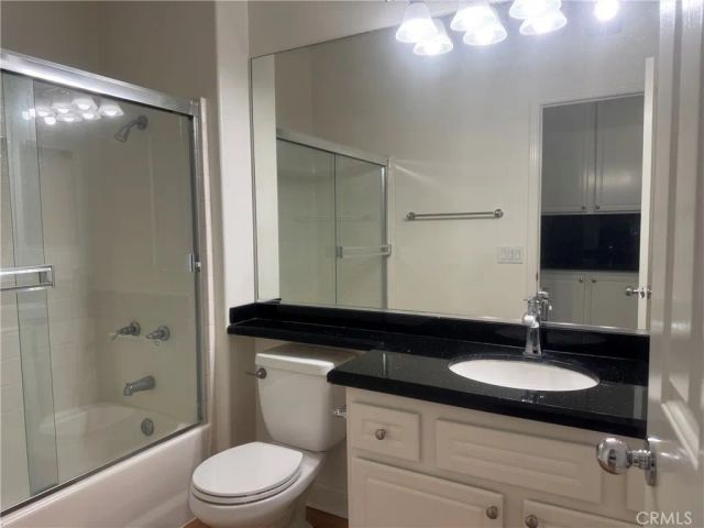 2401 Ladrillo Aisle, Irvine, CA 92606