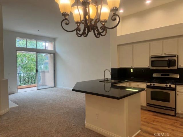 2401 Ladrillo Aisle, Irvine, CA 92606