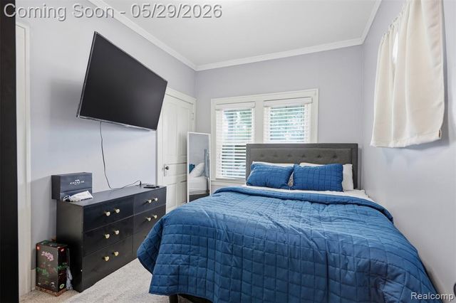 24248 Hayes Avenue, Eastpointe, MI 48021