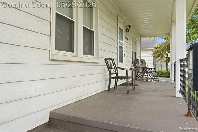 24248 Hayes Avenue, Eastpointe, MI 48021