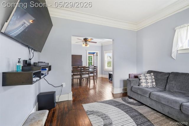 24248 Hayes Avenue, Eastpointe, MI 48021