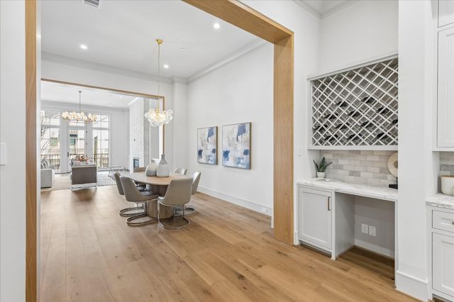 1215 W Pierce Street, Houston, TX 77019