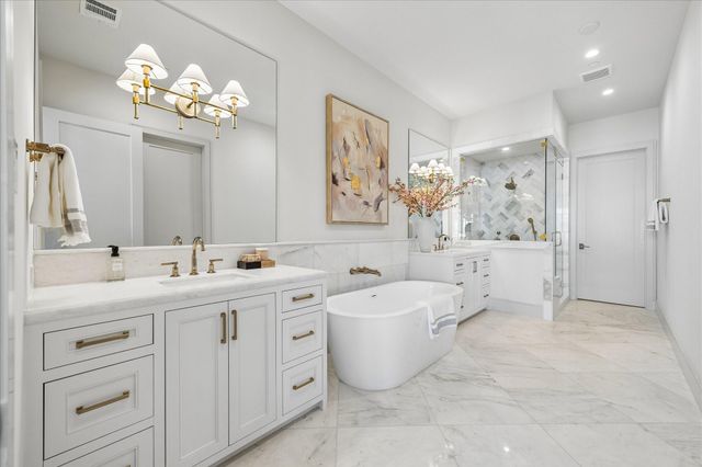 1215 W Pierce Street, Houston, TX 77019