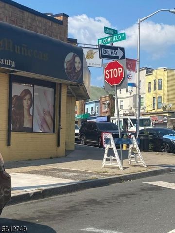 124 Stone St 2, Newark City, NJ 07104