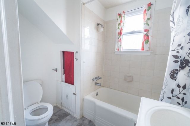 124 Stone St 2, Newark City, NJ 07104