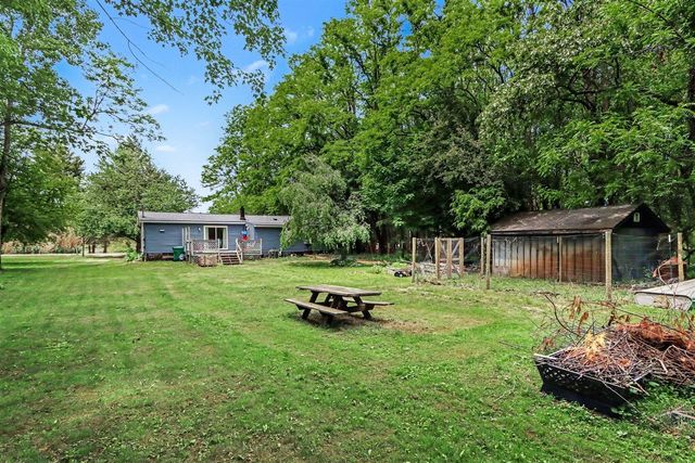 55719 Resort Road, Three Rivers, MI 49093