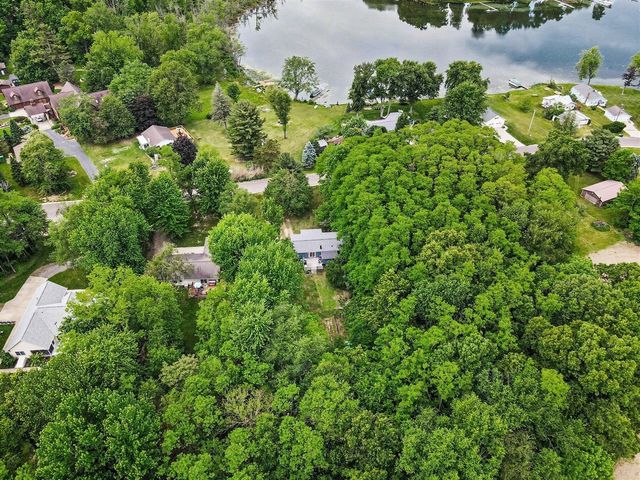 55719 Resort Road, Three Rivers, MI 49093
