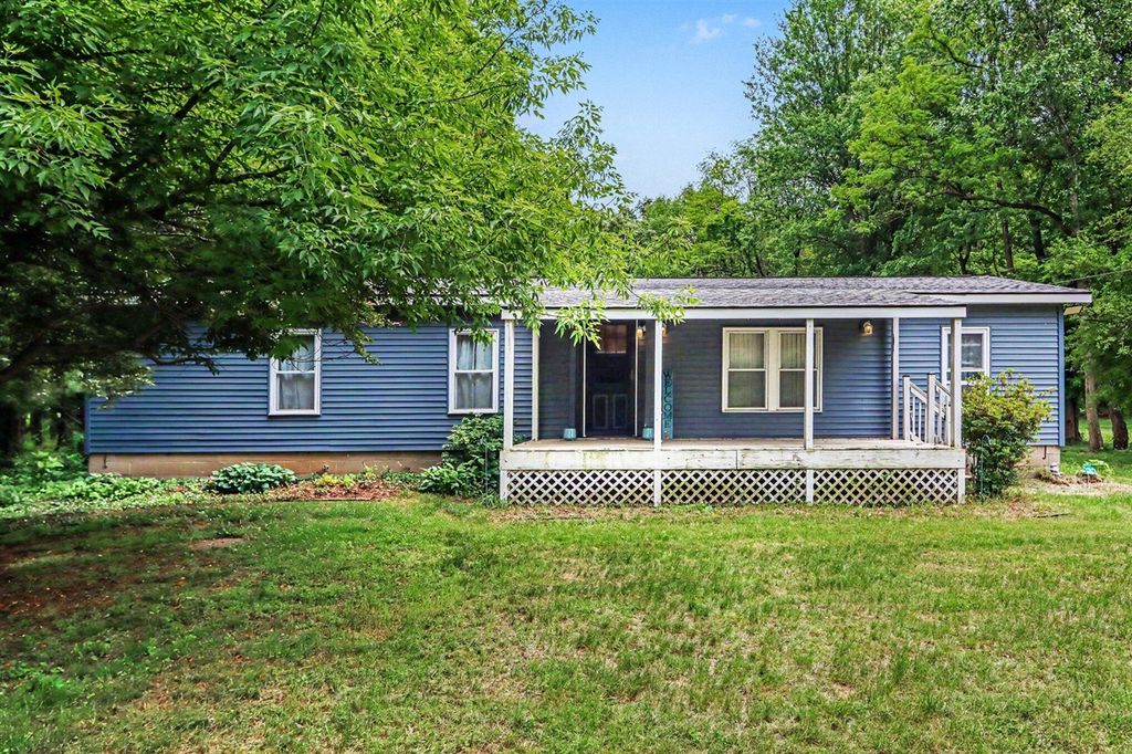 55719 Resort Road, Three Rivers, MI 49093