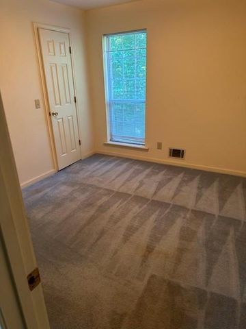 1481 Yates Cove, Lawrenceville, GA 30043