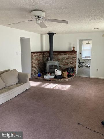 636 WASHINGTON AVE, Egg Harbor City, NJ 08215