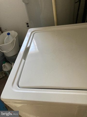 636 WASHINGTON AVE, Egg Harbor City, NJ 08215