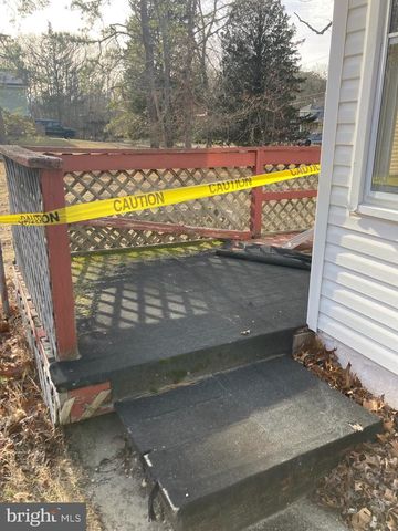 636 WASHINGTON AVE, Egg Harbor City, NJ 08215