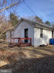 636 WASHINGTON AVE, Egg Harbor City, NJ 08215