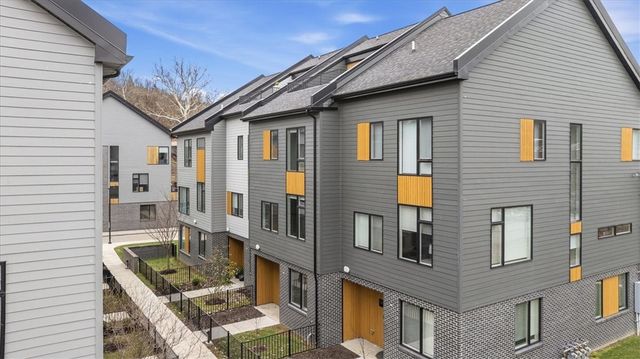 5575 Berlin Way, Lawrenceville, PA 15201