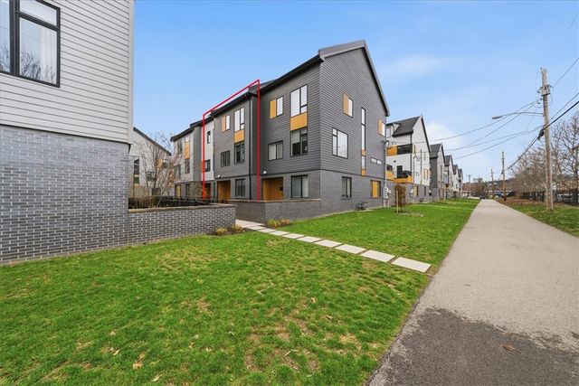 5575 Berlin Way, Lawrenceville, PA 15201