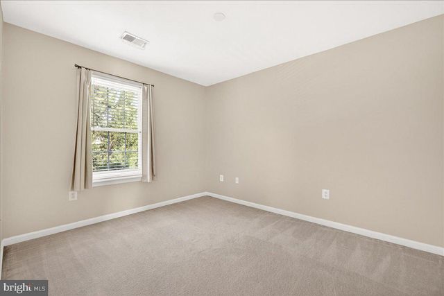 1004 LINDFIELD DR, Frederick, MD 21702