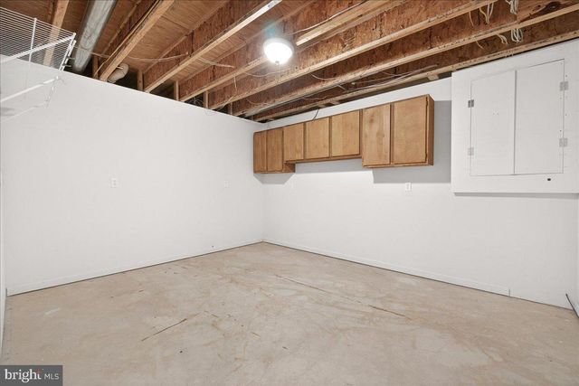 1004 LINDFIELD DR, Frederick, MD 21702