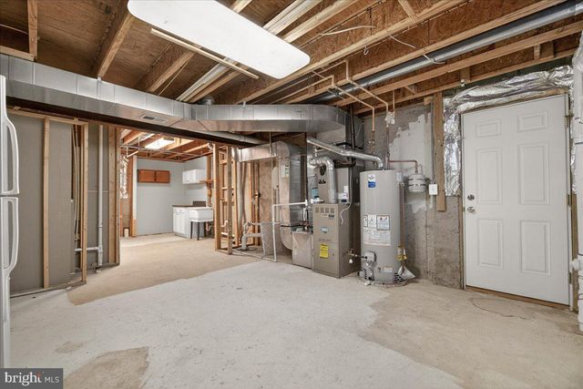 1004 LINDFIELD DR, Frederick, MD 21702