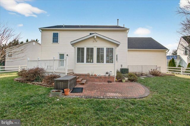 1004 LINDFIELD DR, Frederick, MD 21702