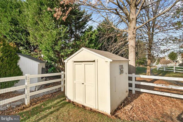 1004 LINDFIELD DR, Frederick, MD 21702