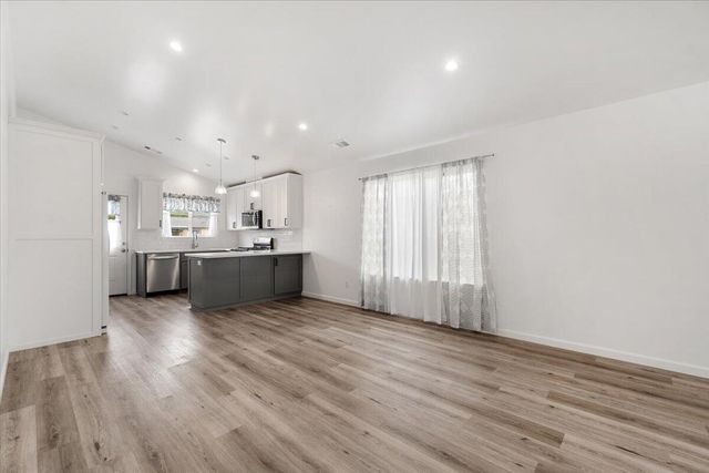 2641 Avelar Court, Mckinleyville, CA 95519