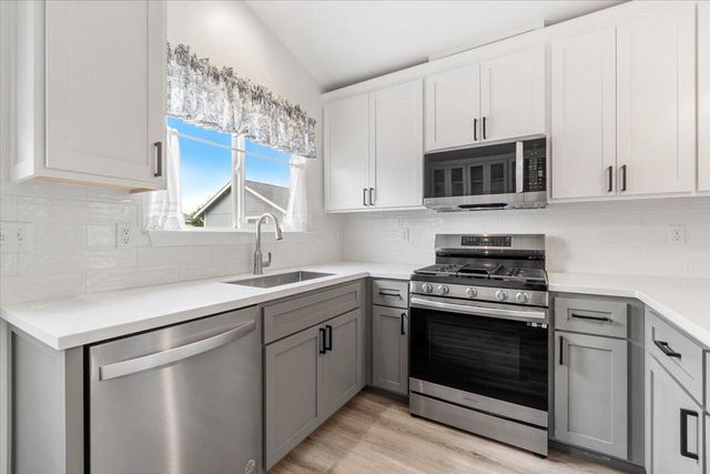 2641 Avelar Court, Mckinleyville, CA 95519