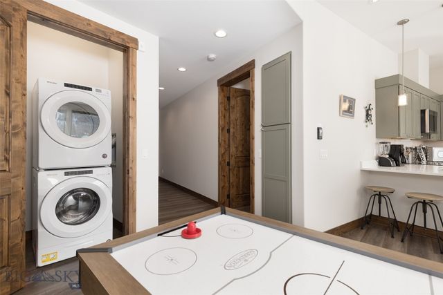 19 White Grass, Big Sky, MT 59716