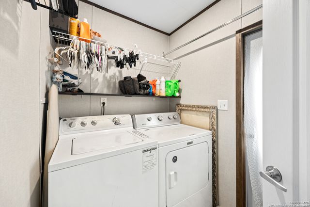 176 Hidden Valley, Bandera, TX 78003