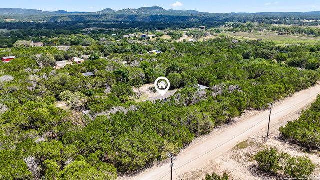 176 Hidden Valley, Bandera, TX 78003