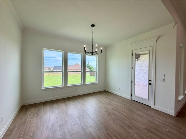 2704 Village Road, Granbury, TX 76049