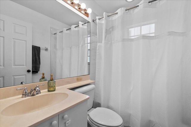 8304 Vía Di Veneto, Boca Raton, FL 33496