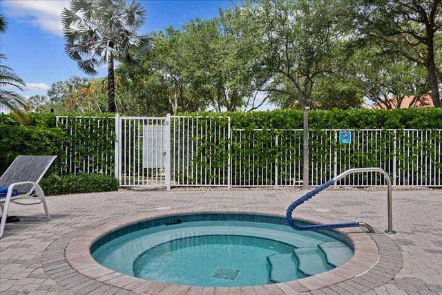 8304 Vía Di Veneto, Boca Raton, FL 33496