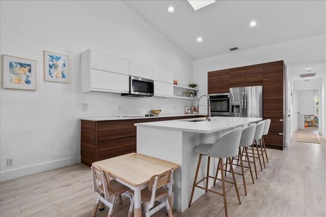 8304 Vía Di Veneto, Boca Raton, FL 33496