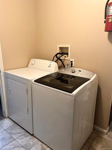 39 Royce Avenue, Middletown, NY 10940