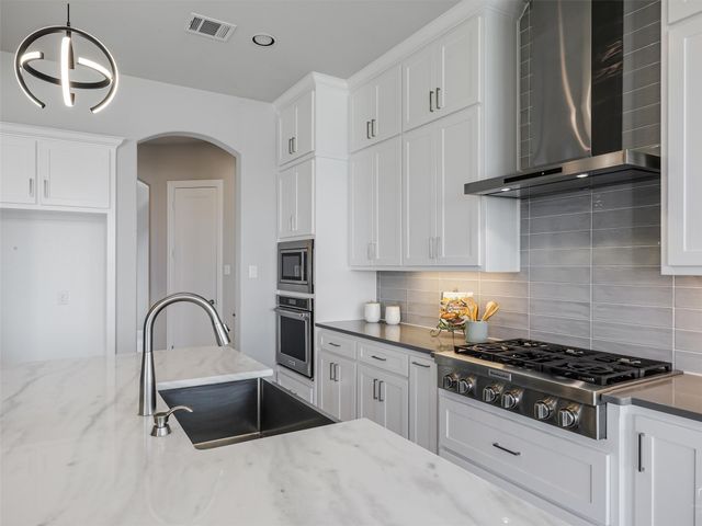 8416 Western, The Colony, TX 75056