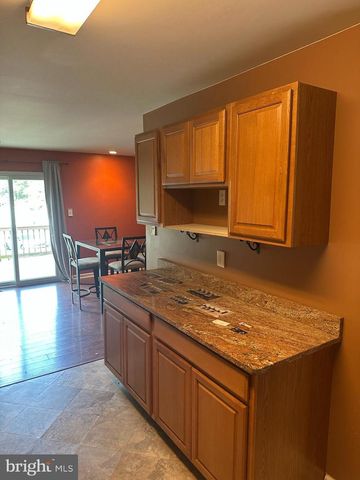 745 CEDAR CT, Red Hill, PA 18076