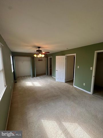 745 CEDAR CT, Red Hill, PA 18076