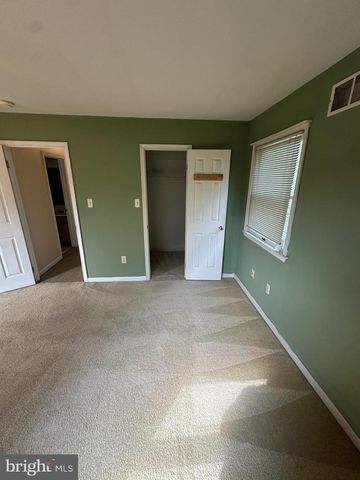 745 CEDAR CT, Red Hill, PA 18076