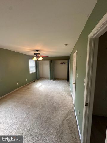 745 CEDAR CT, Red Hill, PA 18076